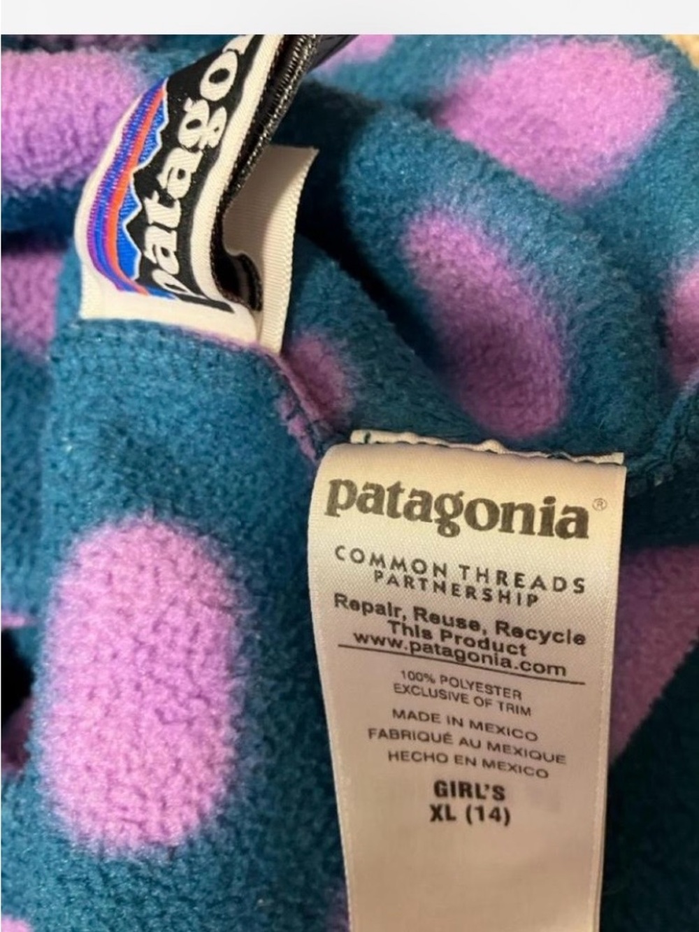Patagonia Teal Fleece Pullover with Purple Polka Dots Size XL - Picture 4 of 4